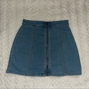 Forever 21 Womens Mini Zip Up jean Skirt